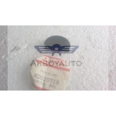 MD020718 D TAKOZ ÜST KAPAK CONTA PAJERO 90 / GALANT 84-90 